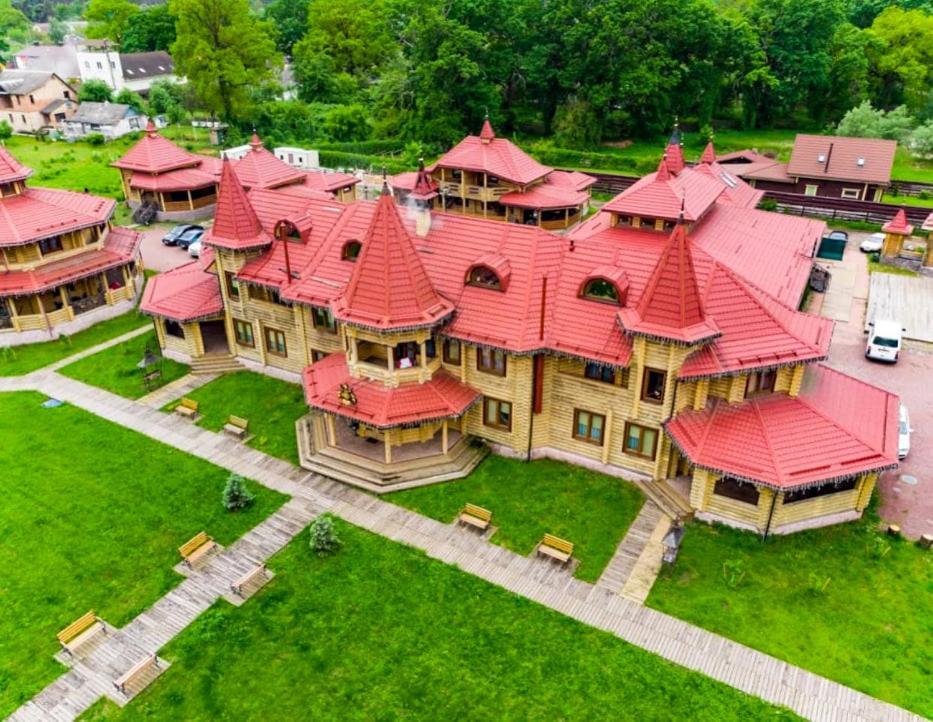 Загородный Комплекс Fort Pirnov Park Pirnove Exterior photo